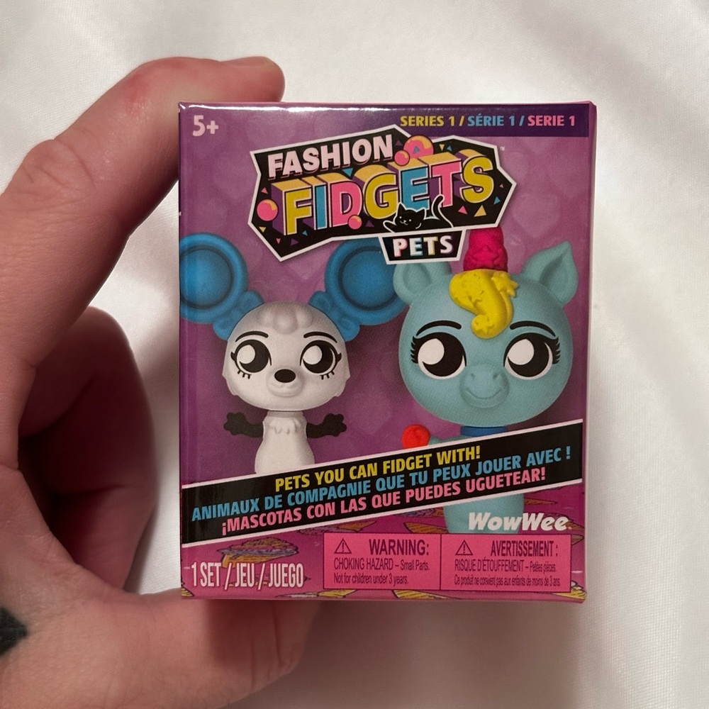 Fashion Fidgets Pets 16 To Collect By WooWee Series 1 Brand New Sealed Box